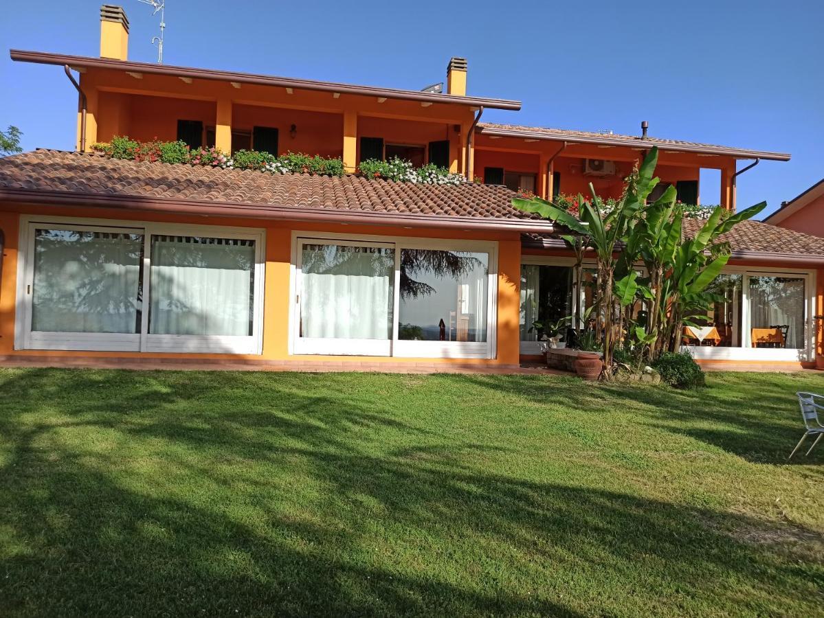 Agriturismo La Quiete Roncofreddo エクステリア 写真