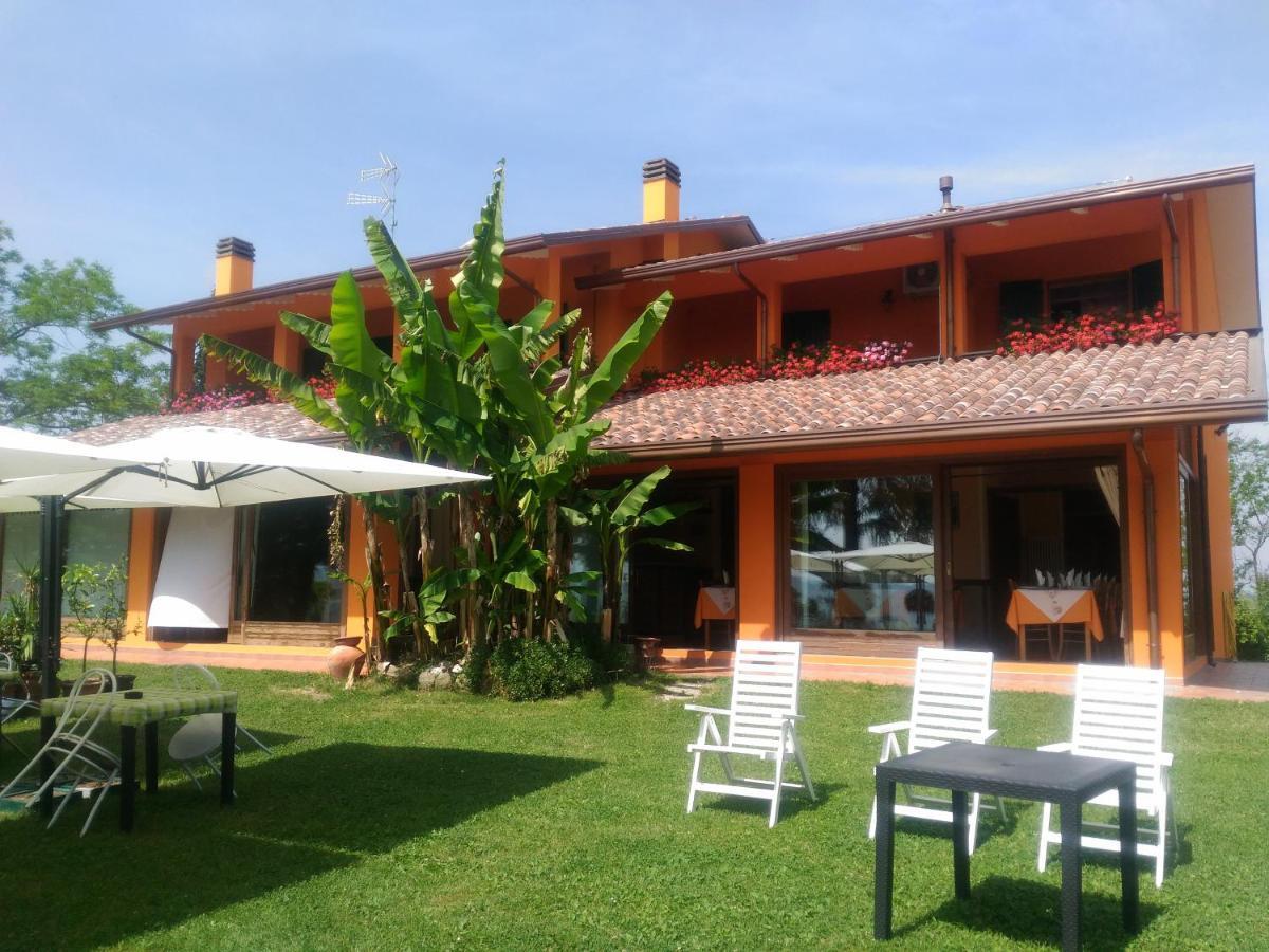 Agriturismo La Quiete Roncofreddo エクステリア 写真